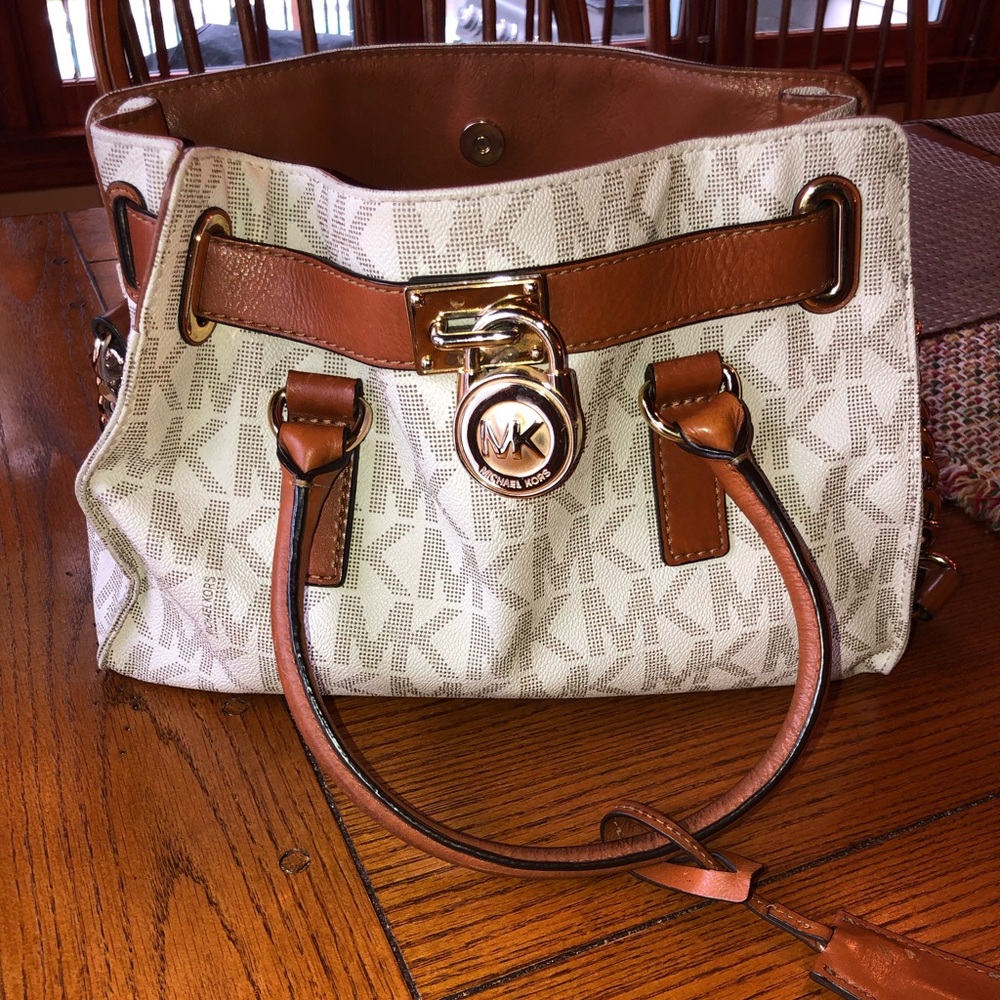 Michael Kors white leather bag